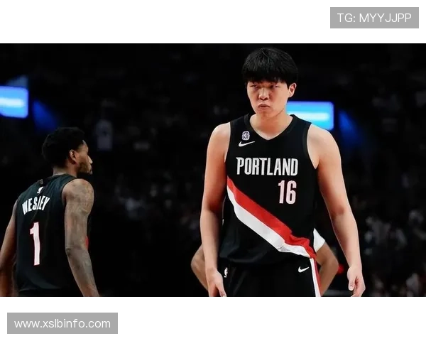 曾令旭点评斯普利特应变不足建议第二节开场时应启用杨瀚森 曾令旭点评斯普利特应变不足建议第二节开场时应启用杨瀚森