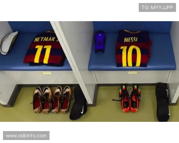 梅西现身埃尔切主场训练引发热潮社交媒体连发16条动态庆祝 梅西现身埃尔切主场训练引发热潮社交媒体连发16条动态庆祝